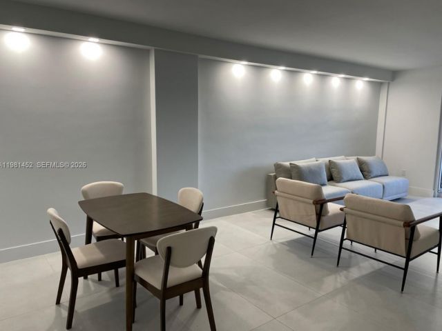 Apartment for rent  Unit #933 - photo 7507121