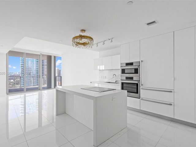 Apartment for sale  Unit #2200 - photo 7487973