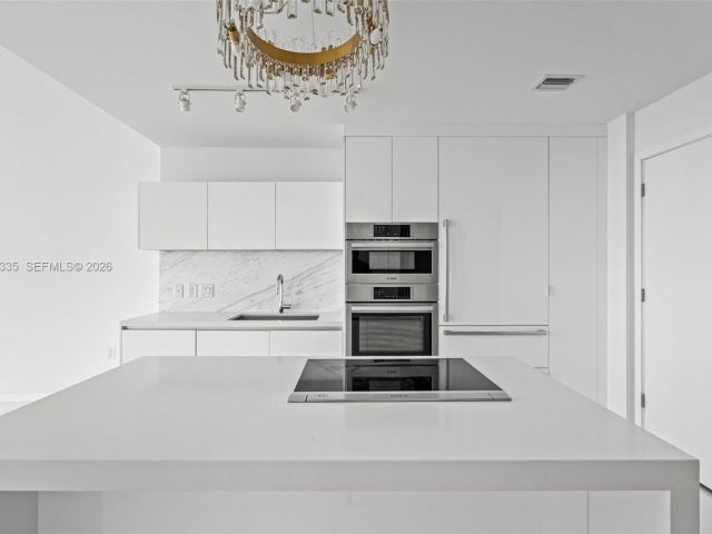 Apartment for sale  Unit #2200 - photo 7487976