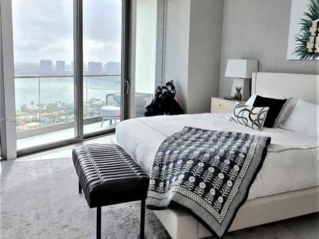 Apartment for sale  Unit #2504 - photo 7495646