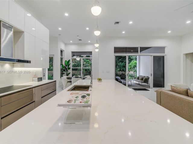 Home for sale at 11412 NE 8th Ave - photo 7484081