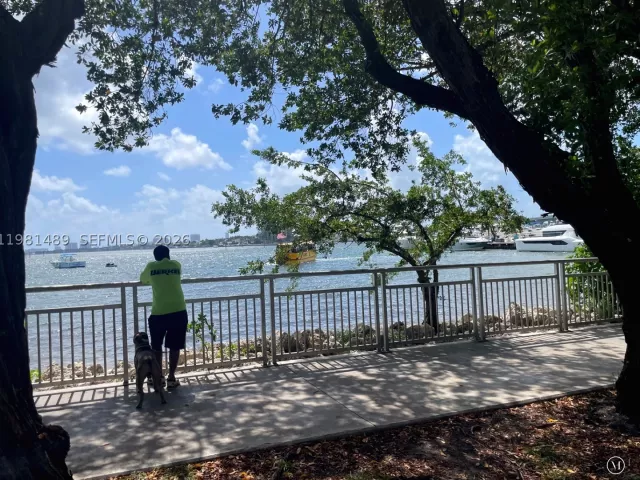 2-bedroom condo for sale in Miami - 1750 N Bayshore Dr 2814 - MondialRealty