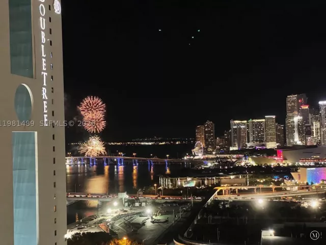 2-bedroom condo for sale in Miami - 1750 N Bayshore Dr 2814 - MondialRealty