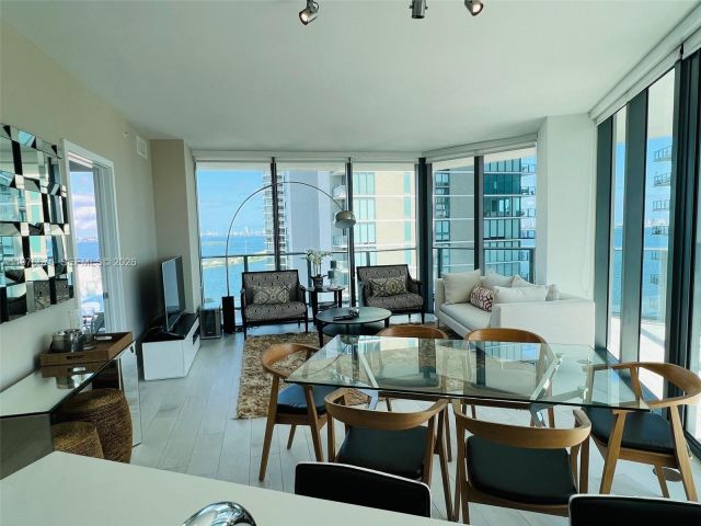 Apartment for rent  Unit #1606 - photo 7518947