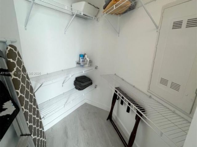 Apartment for rent  Unit #1606 - photo 7518960