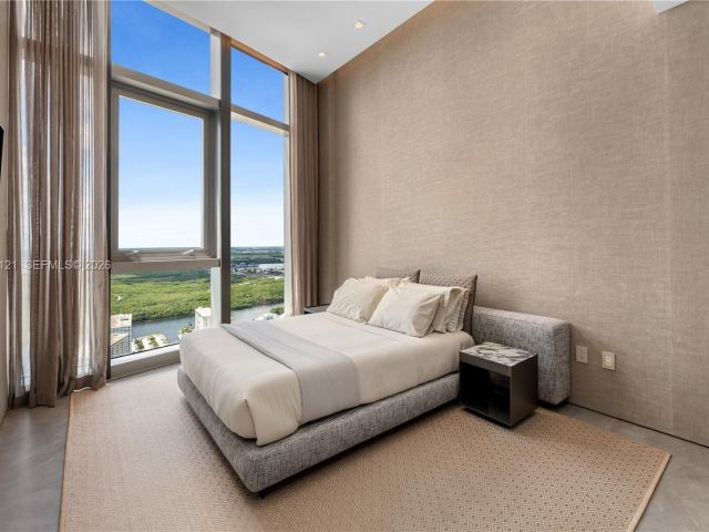 Apartment for rent  Unit #4802 - photo 7494577