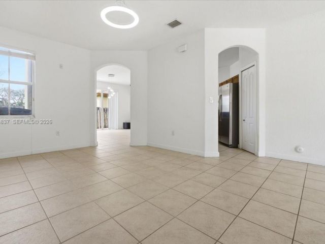 4-bedroom home for sale in Doral - 8730 NW 110th Ave - MondialRealty