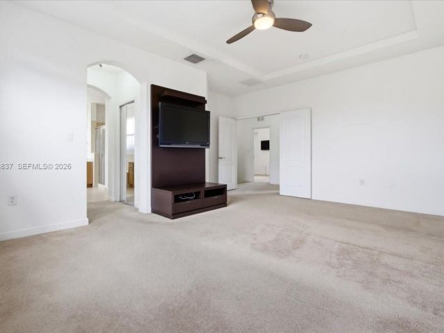 4-bedroom home for sale in Doral - 8730 NW 110th Ave - MondialRealty