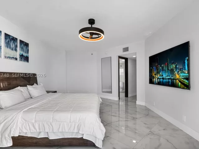 3-bedroom condo for sale in Sunny Isles Beach - 16485 Collins Ave 738 - MondialRealty