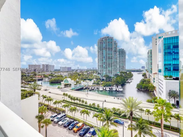 3-bedroom condo for sale in Sunny Isles Beach - 16485 Collins Ave 738 - MondialRealty