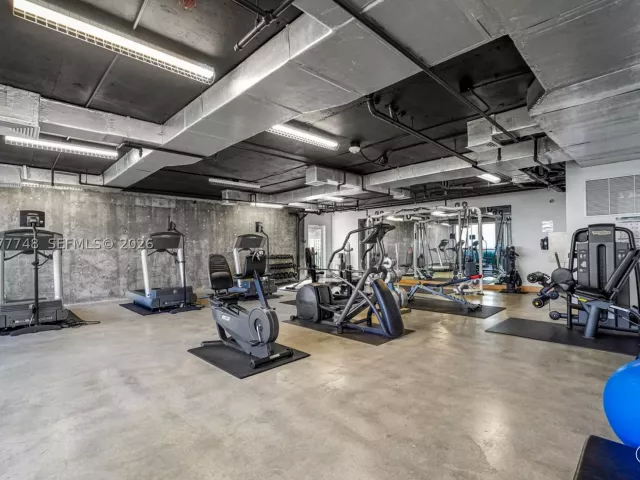 3-bedroom condo for sale in Sunny Isles Beach - 16485 Collins Ave 738 - MondialRealty