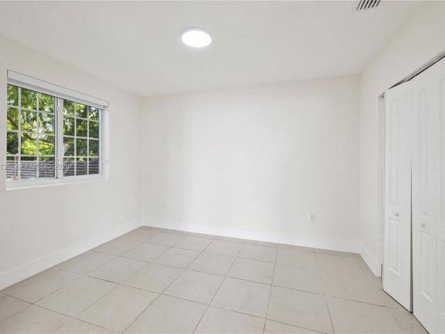 Home for rent at 15131 SW 58th St - photo 7466432