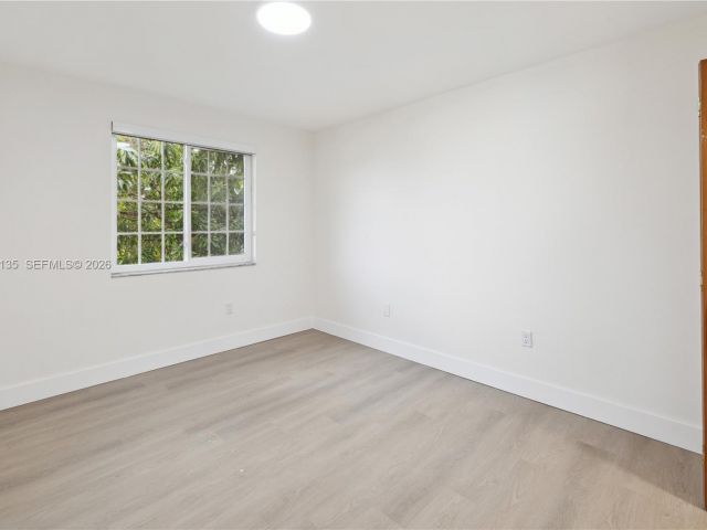 Home for rent at 15131 SW 58th St - photo 7466436