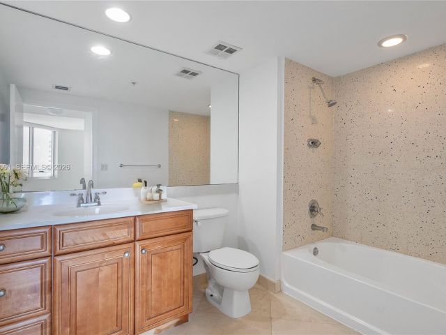 Apartment for sale  Unit #3721 - photo 7487187