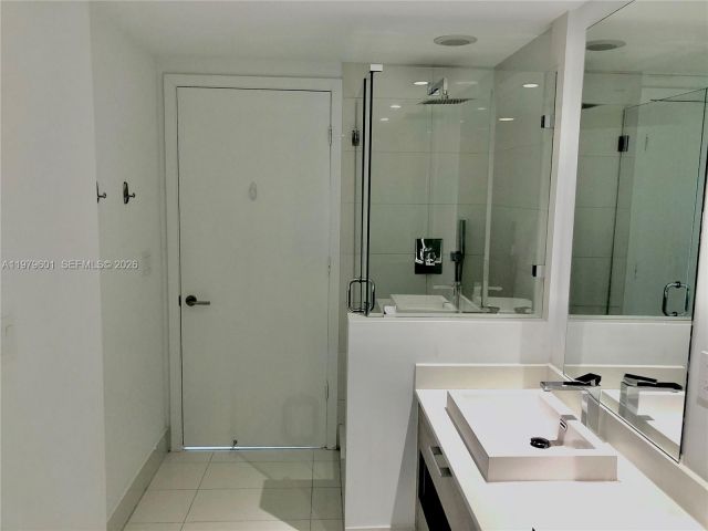 Apartment for sale  Unit #2704 - photo 7451797