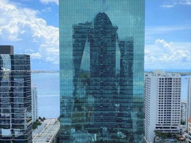 Apartment for sale  Unit #2704 - photo 7451800