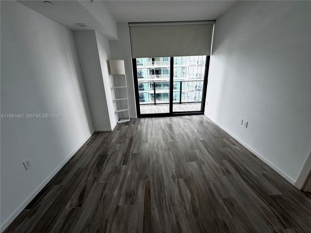 Apartment for rent  Unit #1906 - photo 7452571