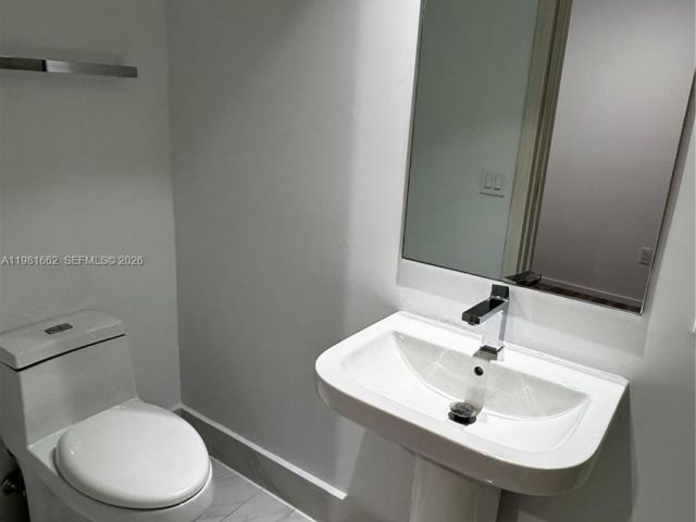 Apartment for rent  Unit #1906 - photo 7452574