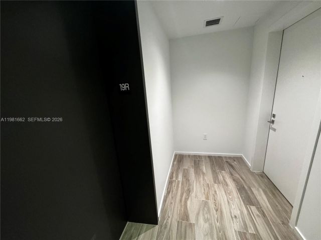 Apartment for rent  Unit #1906 - photo 7452575