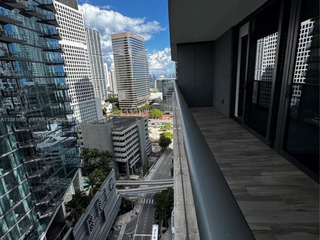 Apartment for rent  Unit #1906 - photo 7452577