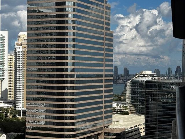 Apartment for rent  Unit #1906 - photo 7452578