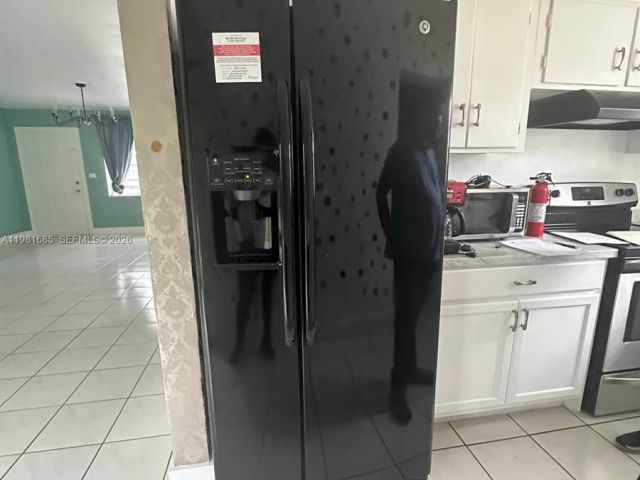 3-bedroom home for rent in Hollywood - 6443 Perry St 0 - MondialRealty