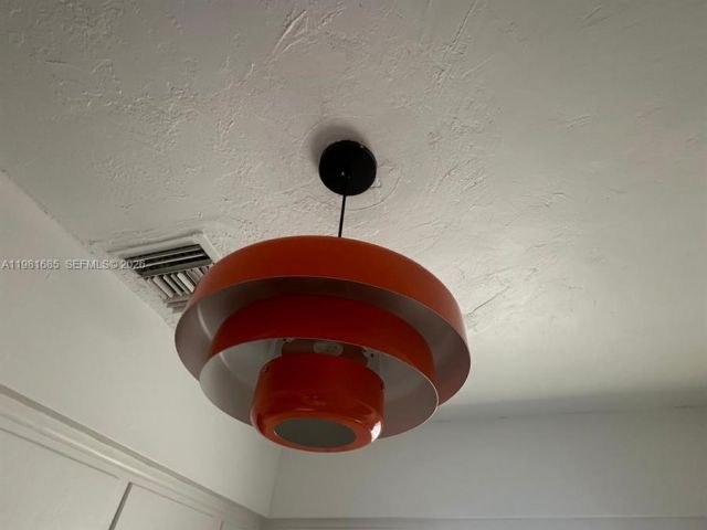 3-bedroom home for rent in Hollywood - 6443 Perry St 0 - MondialRealty