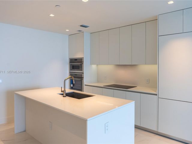 Apartment for rent  Unit #3603 - photo 7489152