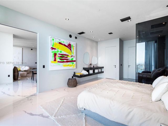 Apartment for rent  Unit #UPH5302 - photo 7494647