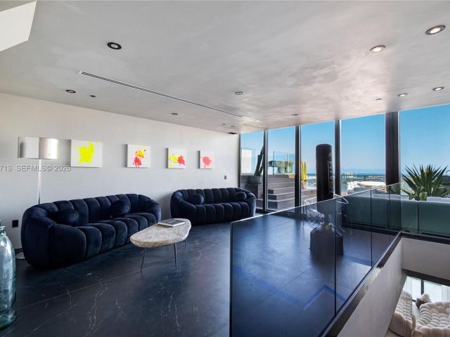 Apartment for rent  Unit #UPH5302 - photo 7494654