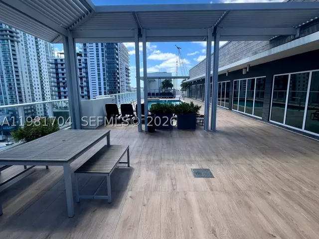 2-bedroom condo for sale in Miami - 321 NE 26th St 717 - MondialRealty