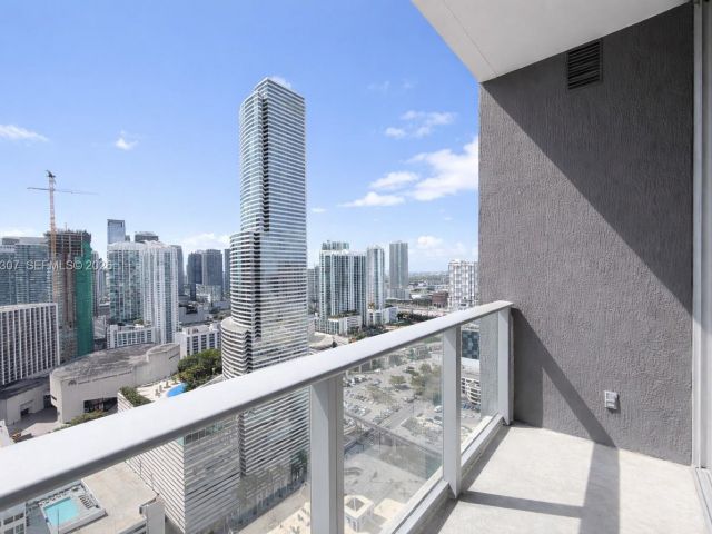 Apartment for rent  Unit #3007 - photo 7467771