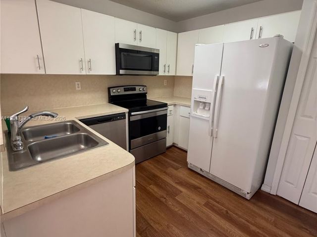 Home for rent at 764 SW 106th Ave 1909 - photo 7455118