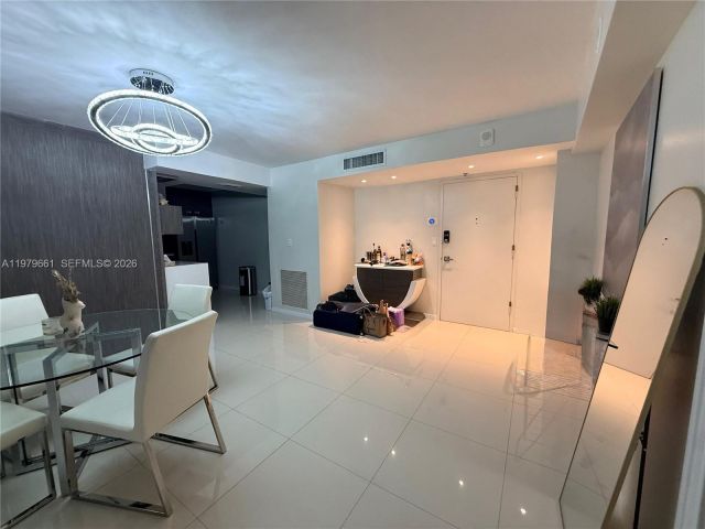 Apartment for rent  Unit #635 - photo 7503944