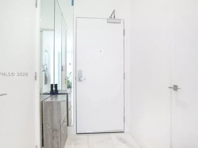 2-bedroom condo for sale in Miami - 700 NE 26th Ter 3005 - MondialRealty