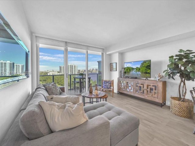 Apartment for rent  Unit #1104 - photo 7505242