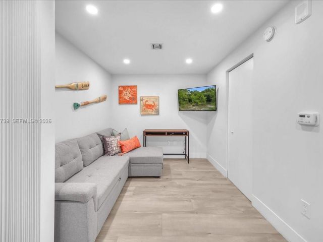 Apartment for rent  Unit #1104 - photo 7505256