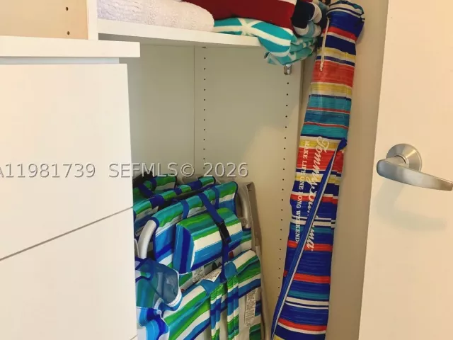 2-bedroom condo for rent in North Miami Beach - 16385 Biscayne Blvd 1104 - MondialRealty