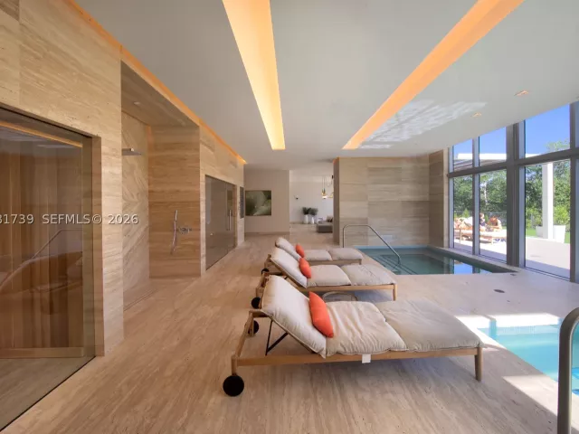2-bedroom condo for rent in North Miami Beach - 16385 Biscayne Blvd 1104 - MondialRealty