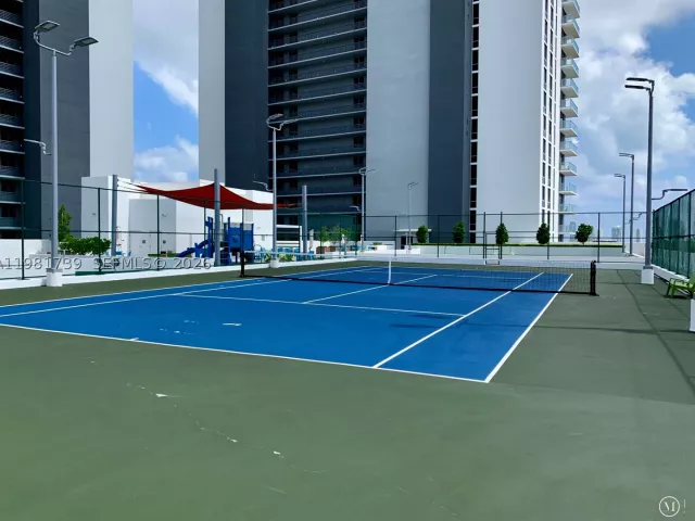 2-bedroom condo for rent in North Miami Beach - 16385 Biscayne Blvd 1104 - MondialRealty