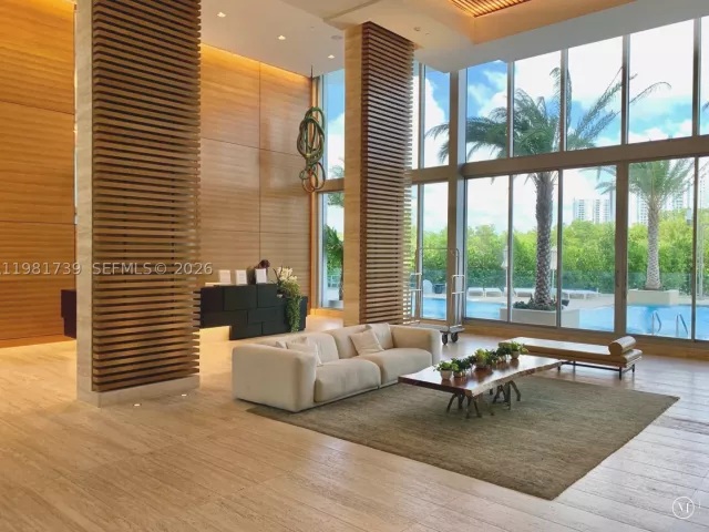 2-bedroom condo for rent in North Miami Beach - 16385 Biscayne Blvd 1104 - MondialRealty
