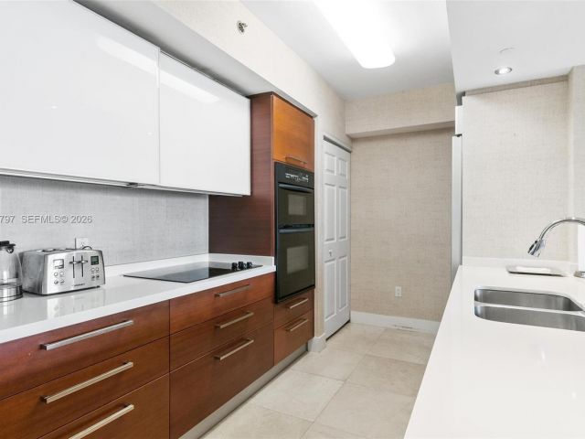 Apartment for rent  Unit #2904 - photo 7499375