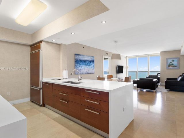 Apartment for rent  Unit #2904 - photo 7499376