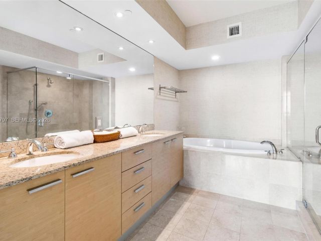 Apartment for rent  Unit #2904 - photo 7499380