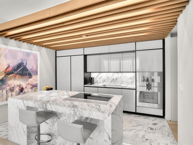 Apartment for sale  Unit #7C - photo 7509401