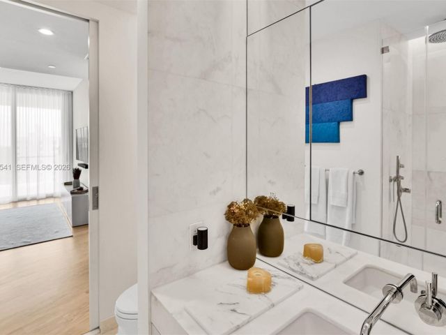 Apartment for sale  Unit #7C - photo 7509412