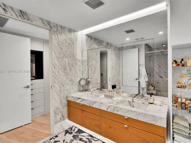 Apartment for sale  Unit #7C - photo 7509414