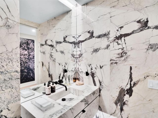 Apartment for sale  Unit #7C - photo 7509416