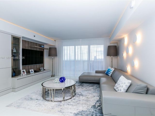 Apartment for rent  Unit #2903 - photo 7499388