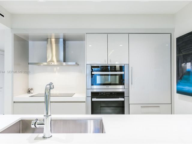 Apartment for rent  Unit #2903 - photo 7499396